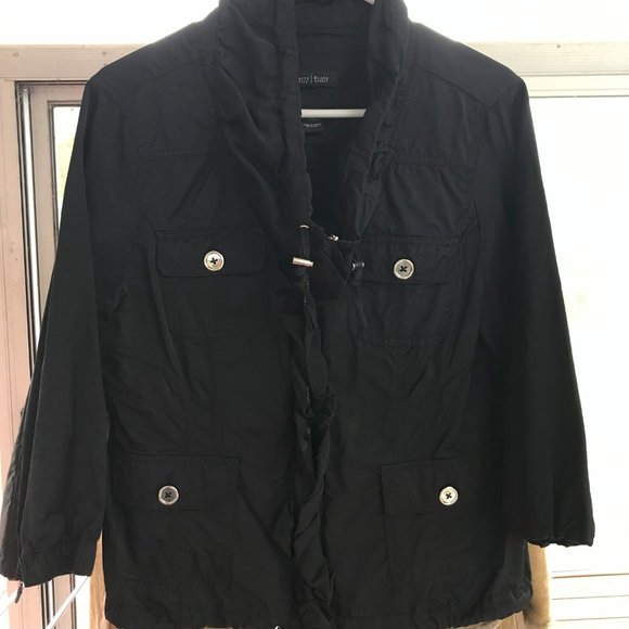 White House Black Market Black Ruffled Lapel Light Nylon Jacket Size 14 - Picture 5 of 10